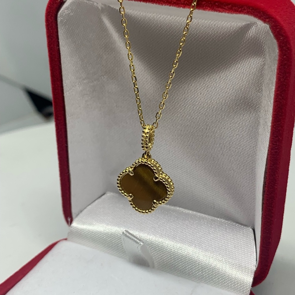 Genuine 18K Yellow Gold Tiger Eye VCA Pendant